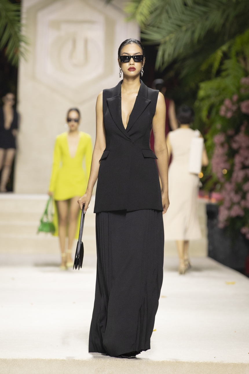 NTK Công Trí giới thiệu BST thời trang Xuân - Hè 2024 - Ảnh 5. NTK Công Trí giới thiệu BST thời trang Xuân - Hè 2024 - Ảnh 5.