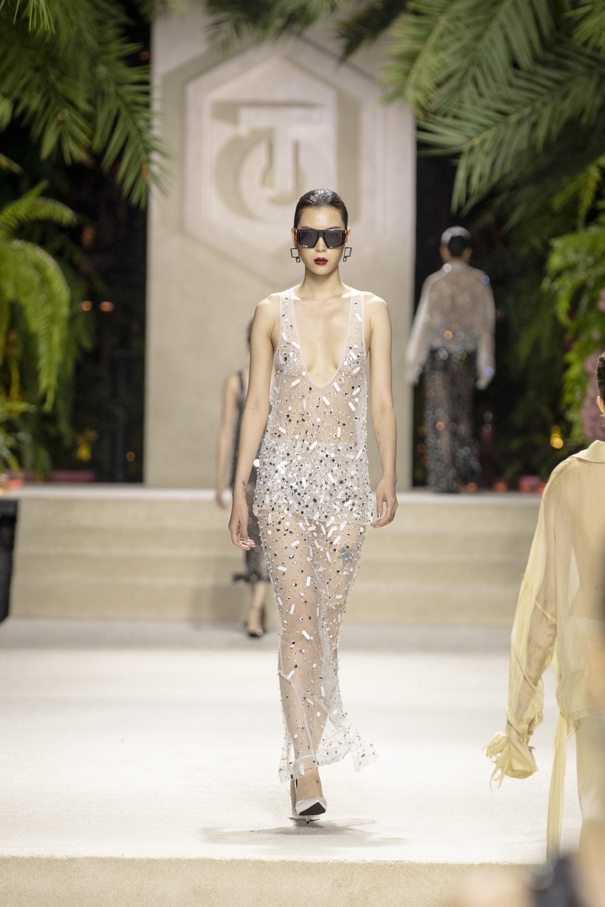 NTK Công Trí giới thiệu BST thời trang Xuân - Hè 2024 - Ảnh 7. NTK Công Trí giới thiệu BST thời trang Xuân - Hè 2024 - Ảnh 7.