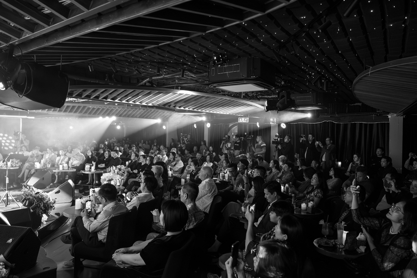 Nghệ sĩ Hà Miên thăng hoa trong đêm nhạc Cello lãng mạn - Ảnh 5.