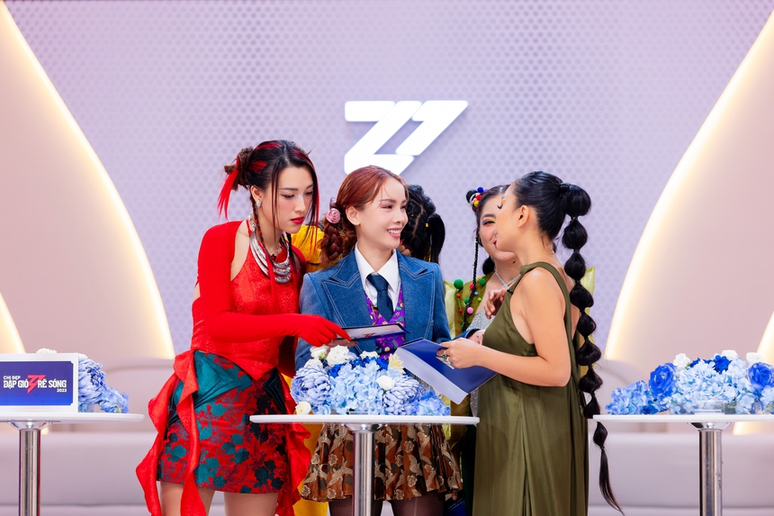 ‘Chị đẹp đạp gió rẽ sóng’ tập 5: 6 cái tên dừng chân, lộ diện đội hình vòng công diễn 2 - Ảnh 5. ‘Chị đẹp đạp gió rẽ sóng’ tập 5: 6 cái tên dừng chân, lộ diện đội hình vòng công diễn 2 - Ảnh 5.