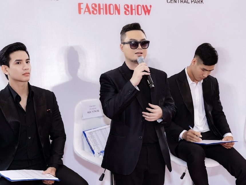 NTK Đức Vincie tìm kiếm người mẫu diễn show thời trang cuối năm - Ảnh 1. NTK Đức Vincie tìm kiếm người mẫu diễn show thời trang cuối năm - Ảnh 1.