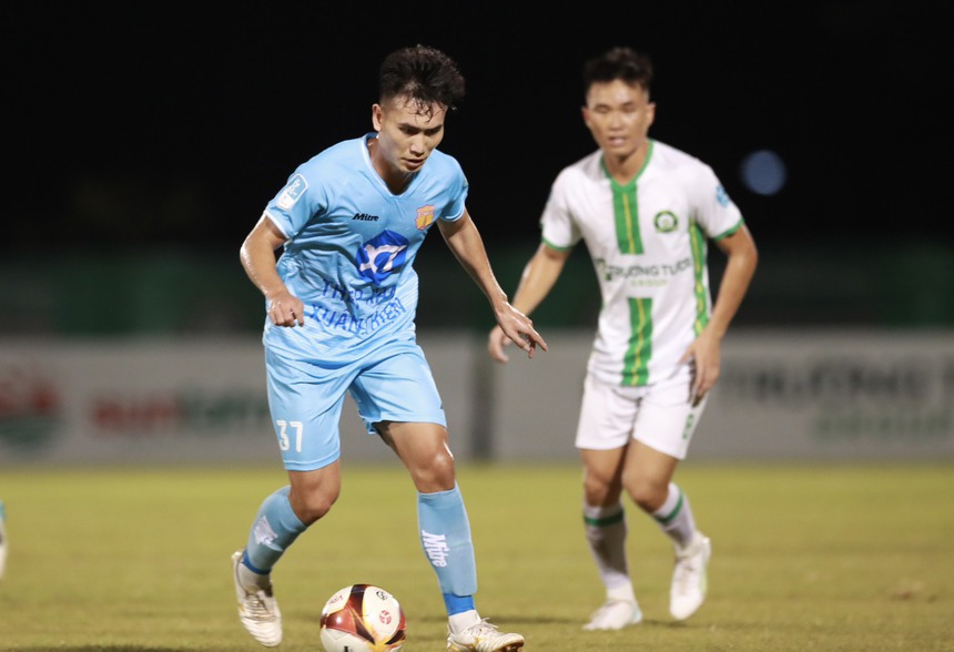 Chuyện của cái cúp - Ảnh 1.