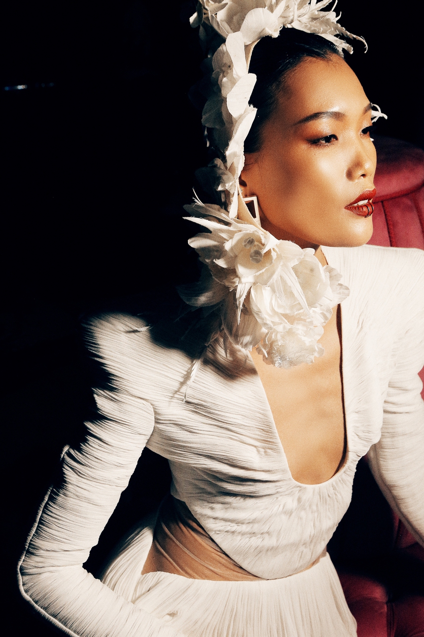 Khám phá hậu trường của 62 'chân dài' trong show Công Trí - Ảnh 11.