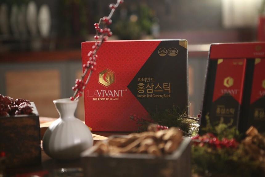 HLV Mai Đức Chung nhận quà tặng chăm sóc sức khỏe trọn đời từ BVK - Ảnh 2. HLV Mai Đức Chung nhận quà tặng chăm sóc sức khỏe trọn đời từ BVK - Ảnh 2.