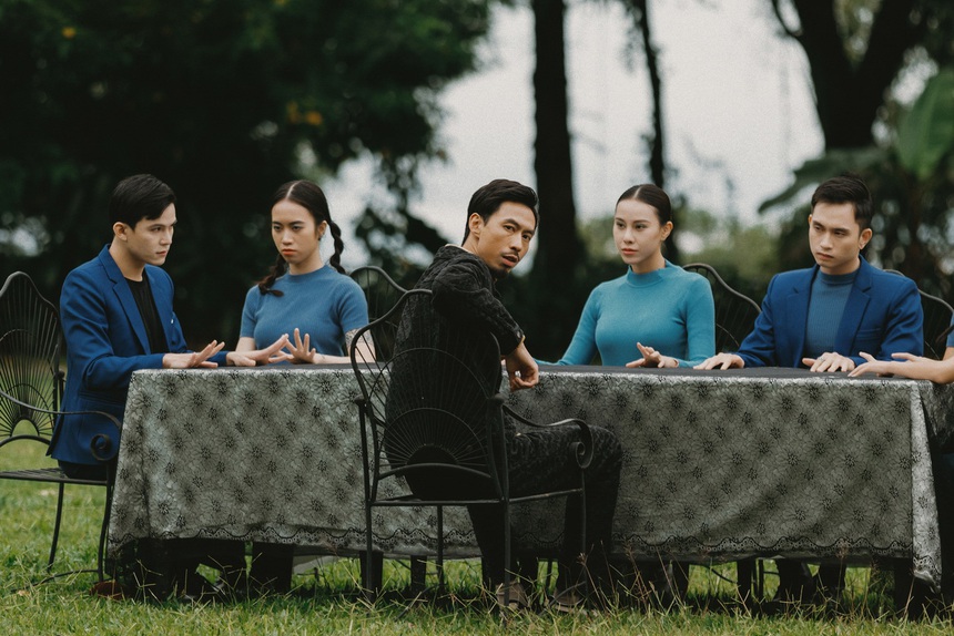 Hoàng Thuỳ Linh 'kết đôi' cùng Đen Vâu trong MV 'Miền đất hứa' - Ảnh 3.