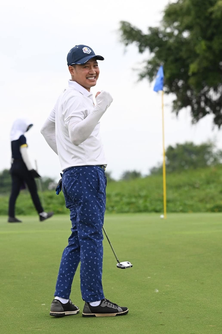 Huyền thoại Hồng Sơn thành danh không chỉ nhờ bóng đá - Ảnh 1.