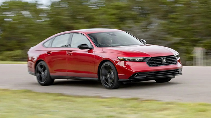 Tin xe hôm nay 29/11: VinFast xả hàng xe cũ với giá siêu rẻ, loạt xe SUV 7 chỗ tung ưu đãi khủng - Ảnh 2.