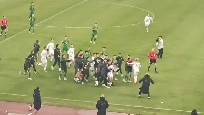 Tin nóng bóng đá Việt tối 1/12: HAGL được nhà tài trợ thưởng nóng, CLB Bình Định muốn đổi tên lần nữa - Ảnh 6.