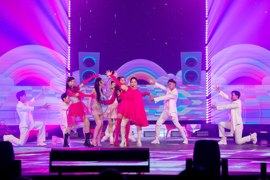 Khi ‘Chị đại’ Hồng Nhung, Lệ Quyên và Mỹ Linh vượt qua chính mình để ‘Đạp gió rẽ sóng’ - Ảnh 2.