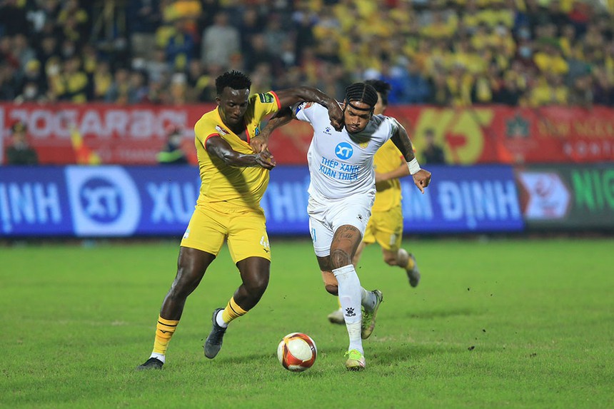 Bị HAGL cho ra rìa, trung vệ ngoại nhờ FIFA trợ giúp ? - Ảnh 1.