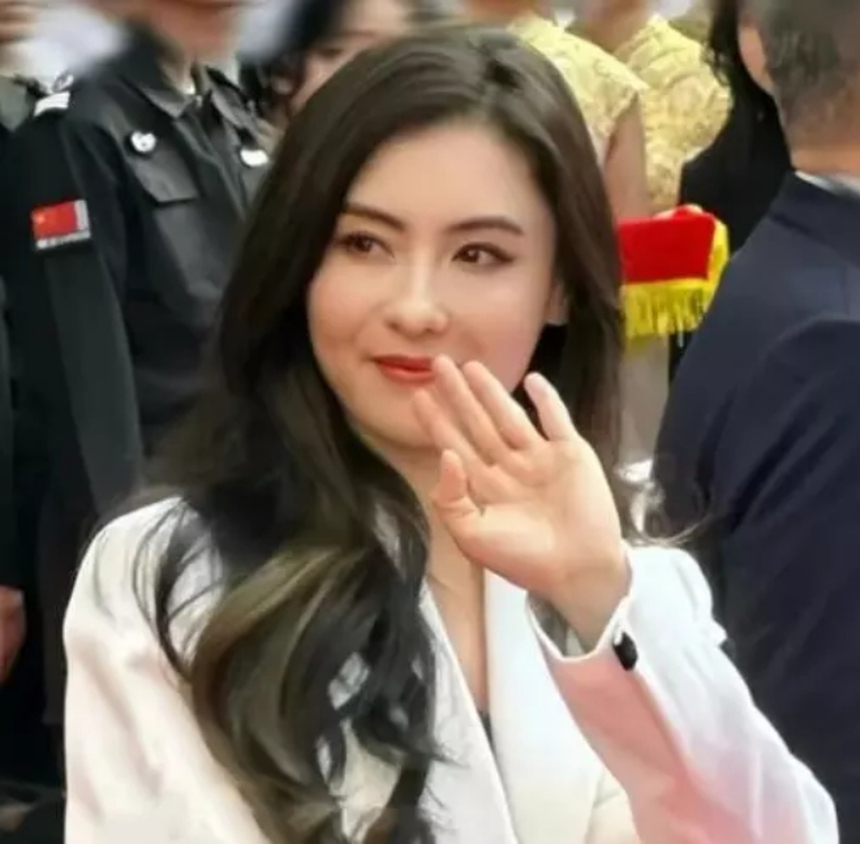 Hình ảnh đầu tiên của Trương Bá Chi sau scandal tình ái: Người đẹp tỏa sáng giữa sóng gió - Ảnh 1.