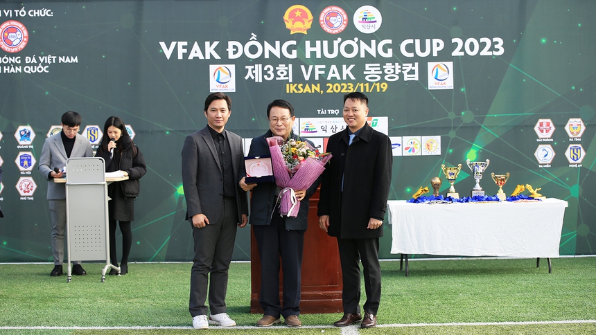 Nghệ An đăng quang vô địch giải VFAK Đồng hương Cup ở Hàn Quốc‏ - Ảnh 4.