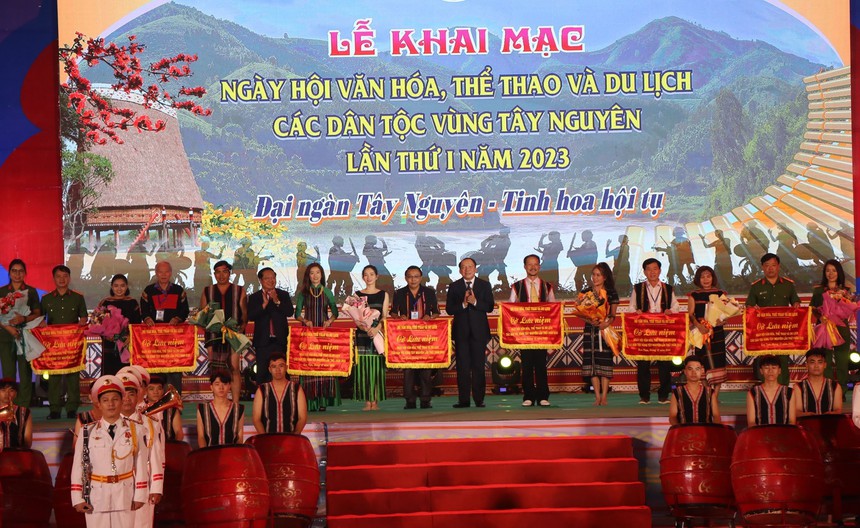 Khai mạc Ngày hội văn hóa, thể thao và du lịch các dân tộc vùng Tây Nguyên lần thứ I, năm 2023 - Ảnh 1.