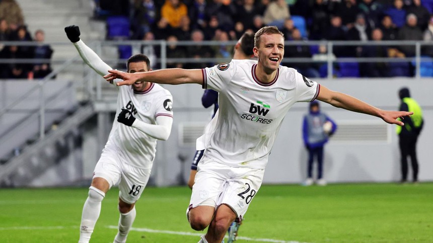 Nóng bỏng Europa League: Liverpool thắng '4 sao', Brighton và West Ham giành 3 điểm nhọc nhằn - Ảnh 4. Nóng bỏng Europa League: Liverpool thắng '4 sao', Brighton và West Ham giành 3 điểm nhọc nhằn - Ảnh 4.