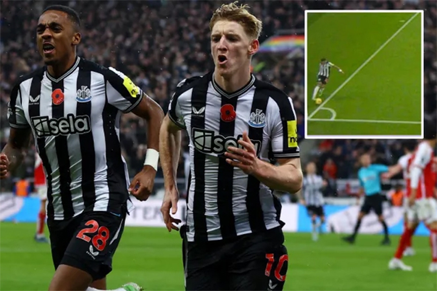 VAR gây tranh cãi, Arsenal nhận thất bại đầu tiên ở mùa giải này - Ảnh 2.