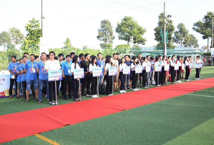 Khai mạc Giải bóng đá Thanh niên công nhân Cup Red Bull 2023 khu vực Đồng bằng Sông Hậu - Ảnh 6.