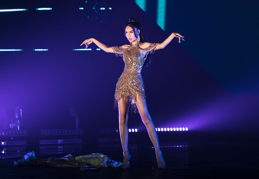 ‘Chị đẹp đạp gió rẽ sóng’ tập 2: 14 tiết mục solo thay đổi tình thế của các Chị đẹp - Ảnh 12.