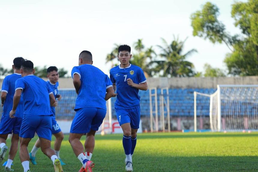 Tin nóng bóng đá Việt sáng 7/11: Tiền đạo ĐT Việt Nam gặp chấn thương, VFF chỉ ra vấn đề của VAR - Ảnh 2.