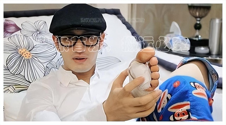 Dàn sao Hoa ngữ 'xả thân' vì vai diễn: Thành Long, Tạ Đình Phong, Triệu Lệ Dĩnh… - Ảnh 18.