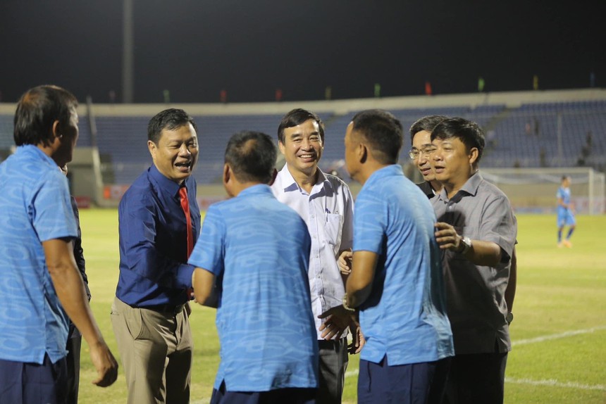 Ông Lê Văn Hiểu (Chủ tịch CLB SHB.Đà Nẵng): "Bóng đá Đà Nẵng chắc chắn sẽ trở lại thời vàng son" - Ảnh 3.