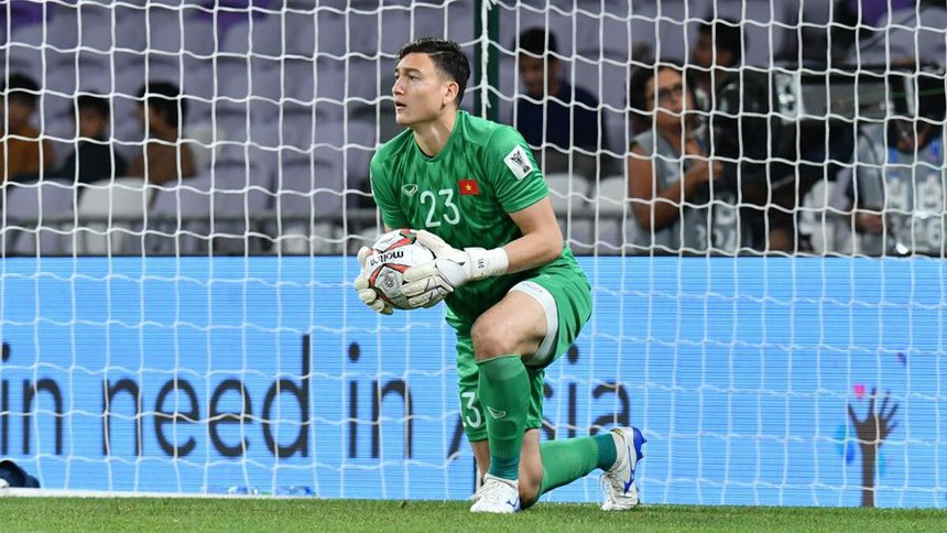 Trụ cột ĐT Việt Nam gặp chấn thương hàng loạt, đủ xếp thành một đội để cạnh tranh tại Asian Cup 2023 - Ảnh 2. Trụ cột ĐT Việt Nam gặp chấn thương hàng loạt, đủ xếp thành một đội để cạnh tranh tại Asian Cup 2023 - Ảnh 2.