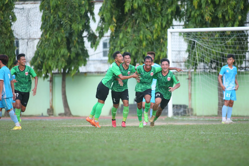 Giải hạng Nhất lao đao vì CLB đồng loạt xin rút - Ảnh 2. Giải hạng Nhất lao đao vì CLB đồng loạt xin rút - Ảnh 2.