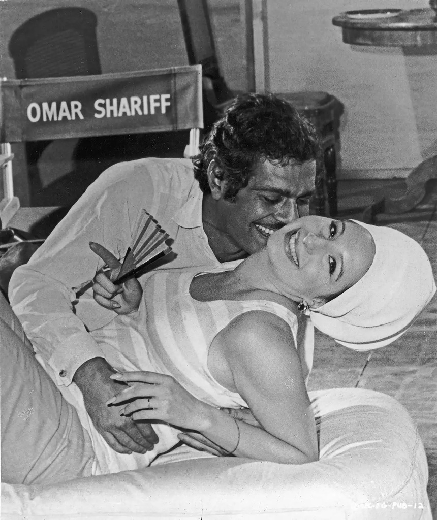 Ca sĩ-diễn viên huyền thoại Barbra Streisand phát hành hồi ký sau gần 40 năm trì hoãn  - Ảnh 9.