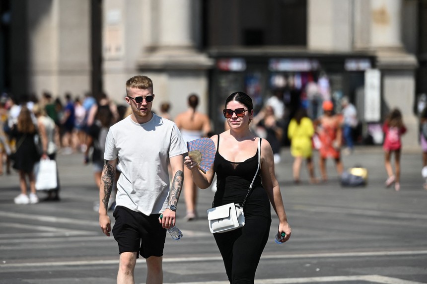 Biến đổi khí hậu: Dự báo 2023 sẽ là năm nóng nhất trong vòng 125.000 năm qua - Ảnh 1.