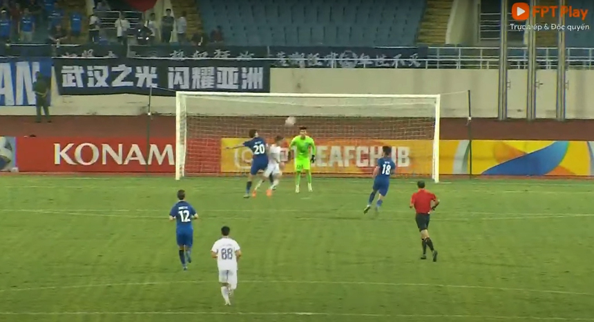 Người hùng Tuấn Hải: Dù không cao, nhưng người khác vẫn phải ngước nhìn - Ảnh 2.