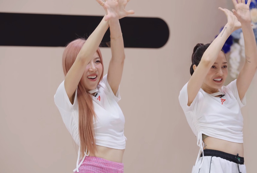 Chị đẹp đạp gió rẽ sóng: Các Chị đẹp chia đội cho vòng công diễn 1, bước vào nhà chung - Ảnh 3. Chị đẹp đạp gió rẽ sóng: Các Chị đẹp chia đội cho vòng công diễn 1, bước vào nhà chung - Ảnh 3.