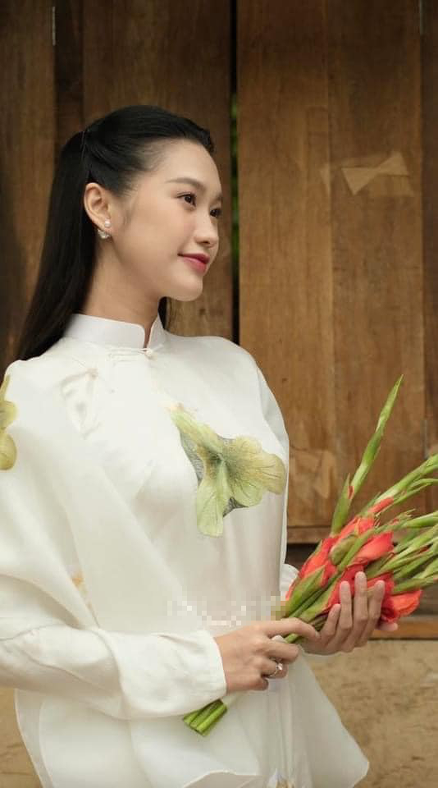 Đoàn Văn Hậu - Doãn Hải My tung ảnh cưới đầy nên thơ, mang đậm nét truyền thống - Ảnh 4.