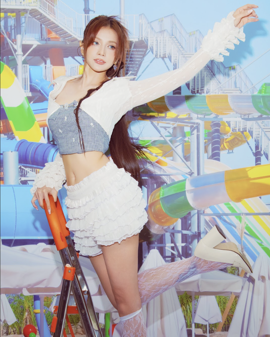 Khả Như gây chú ý trước thềm phim điện ảnh "Trên bàn nhậu dưới bàn mưu" - Ảnh 5.