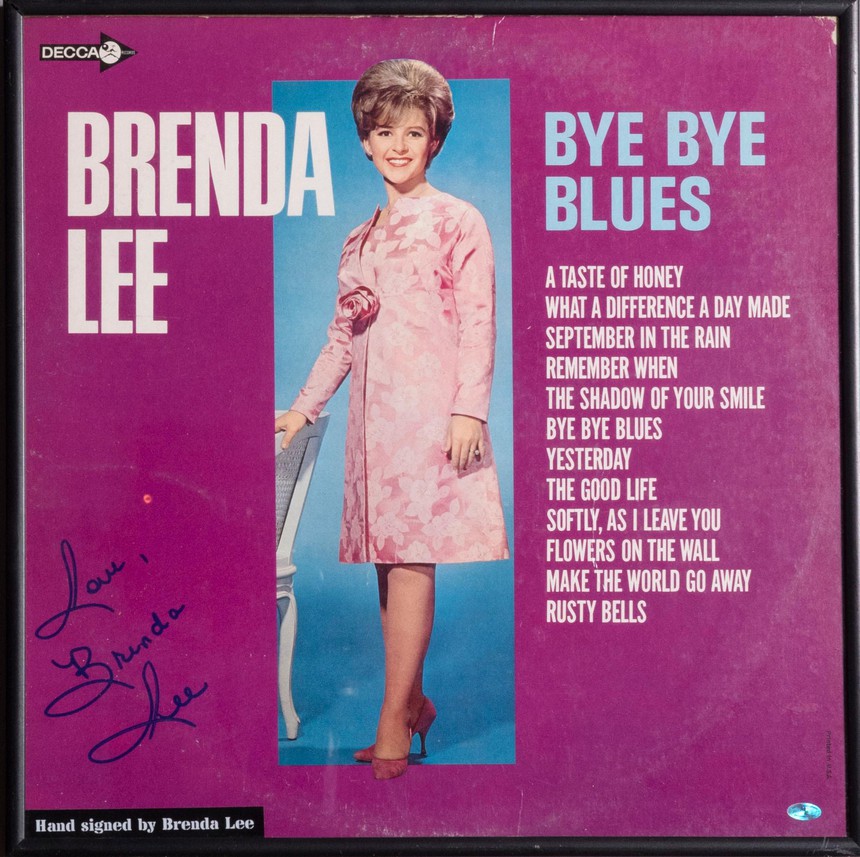 'Cây Giáng sinh' cũ của mùa nhạc Giáng sinh mới - Ảnh 7. 'Cây Giáng sinh' cũ của mùa nhạc Giáng sinh mới - Ảnh 7.