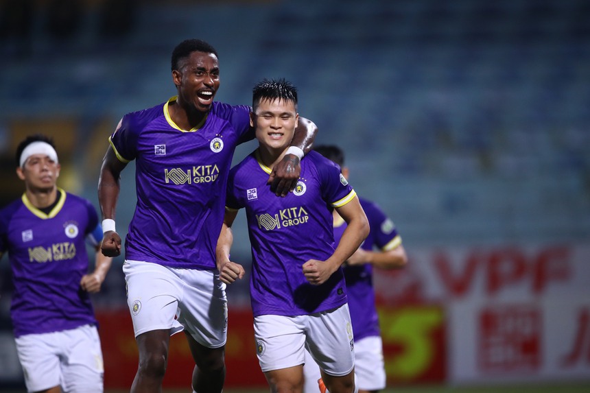 Kết quả V-League 10/12: CLB Hà Nội có thắng lợi thứ 2, Tiến Linh mang về chiến thắng cho Bình Dương - Ảnh 2. Kết quả V-League 10/12: CLB Hà Nội có thắng lợi thứ 2, Tiến Linh mang về chiến thắng cho Bình Dương - Ảnh 2.