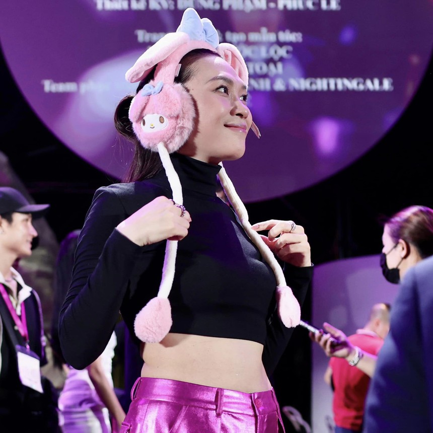 Binz gây 'sốt' khi làm khách mời trong show của Mỹ Tâm - Ảnh 6.