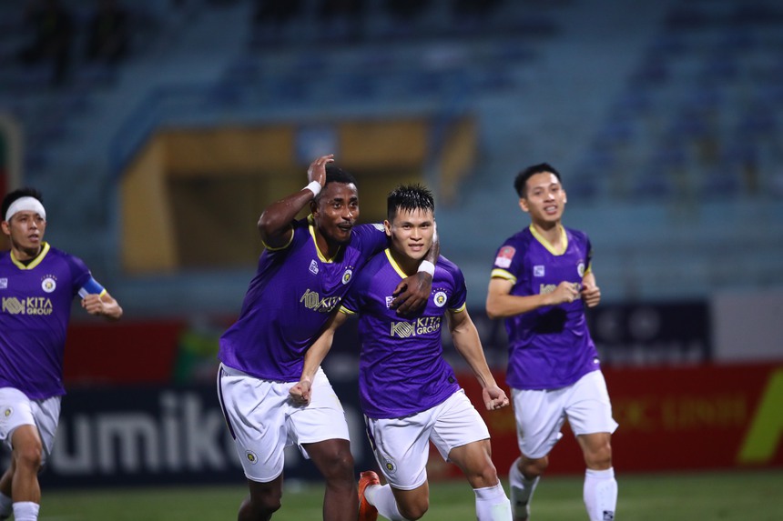 Vòng 5 V-League Night Wolf 2023/24: Cựu vương trở lại đường đua - Ảnh 1. Vòng 5 V-League Night Wolf 2023/24: Cựu vương trở lại đường đua - Ảnh 1.