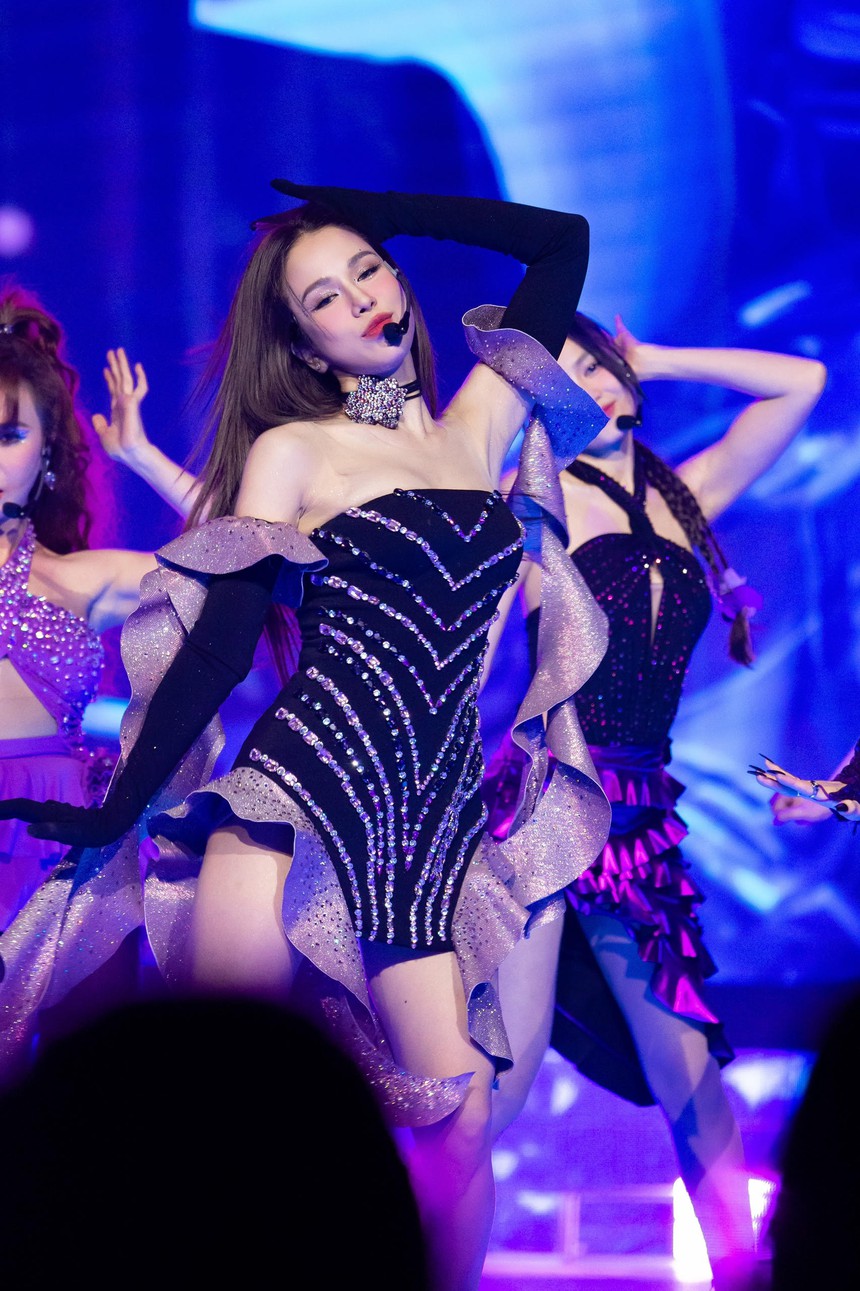 Diệp Lâm Anh, Quỳnh Nga 'đôi bạn cùng tiến' ở Chị đẹp đạp gió rẽ sóng - Ảnh 4.