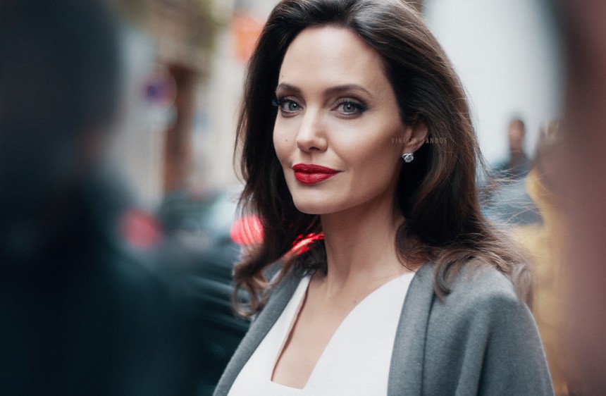 Minh tinh Angelina Jolie tiết lộ ý định rời bỏ Hollywood - Ảnh 2. Minh tinh Angelina Jolie tiết lộ ý định rời bỏ Hollywood - Ảnh 2.