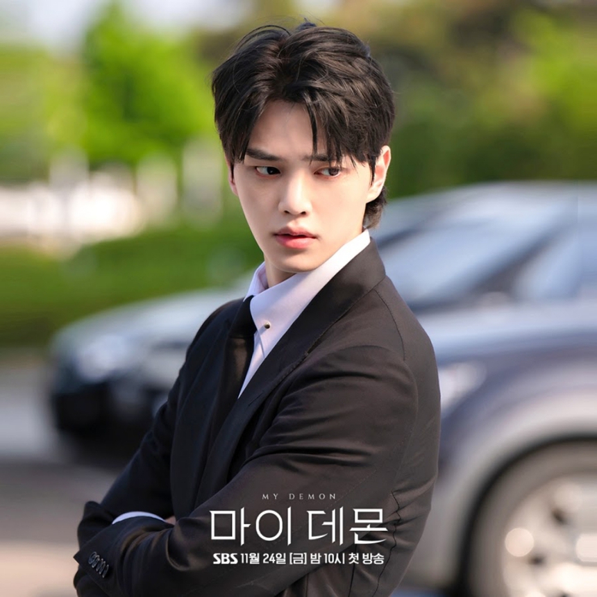 Song Kang: Mỹ nam đang lên từ 'My Demon' đến 'Sweet Home 2' - Ảnh 1. Song Kang: Mỹ nam đang lên từ 'My Demon' đến 'Sweet Home 2' - Ảnh 1.