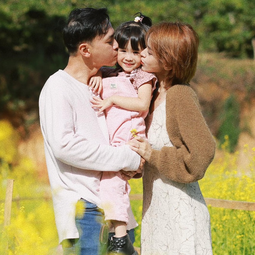 Tú Vi từng hỏi ông xã Văn Anh có 'thẳng' không khi mới gặp - Ảnh 3.