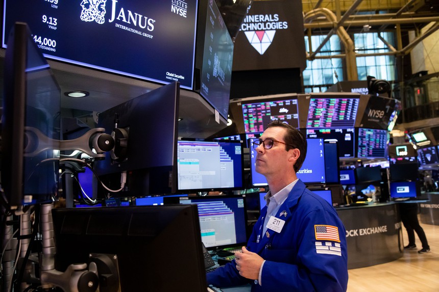 Chứng khoán Mỹ lập kỷ lục mới - Ảnh 1. Chứng khoán Mỹ lập kỷ lục mới - Ảnh 1.