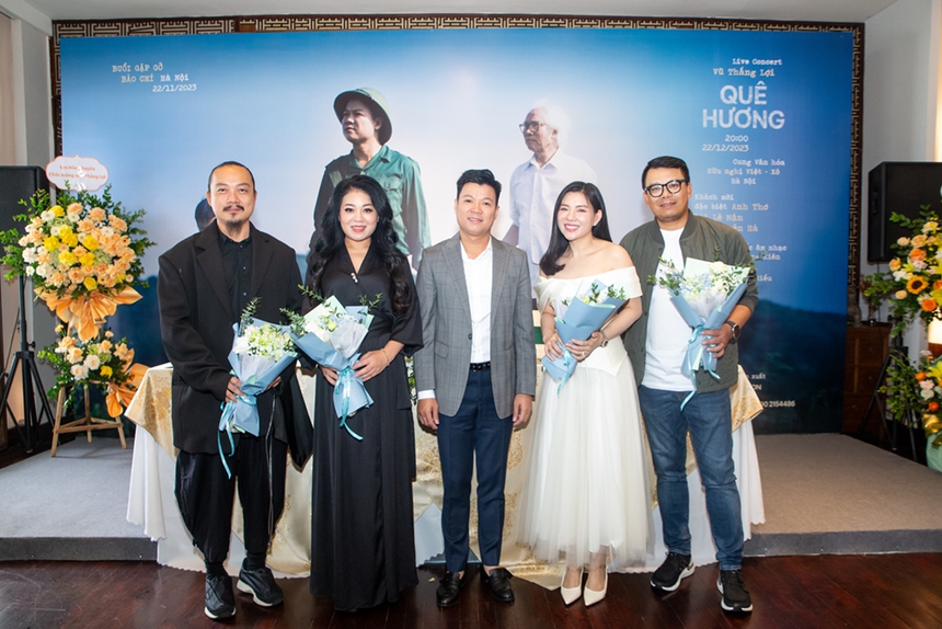 Ca sĩ Vũ Thắng Lợi: 'Sống thế nào, trái tim mình hát như vậy!' - Ảnh 1.