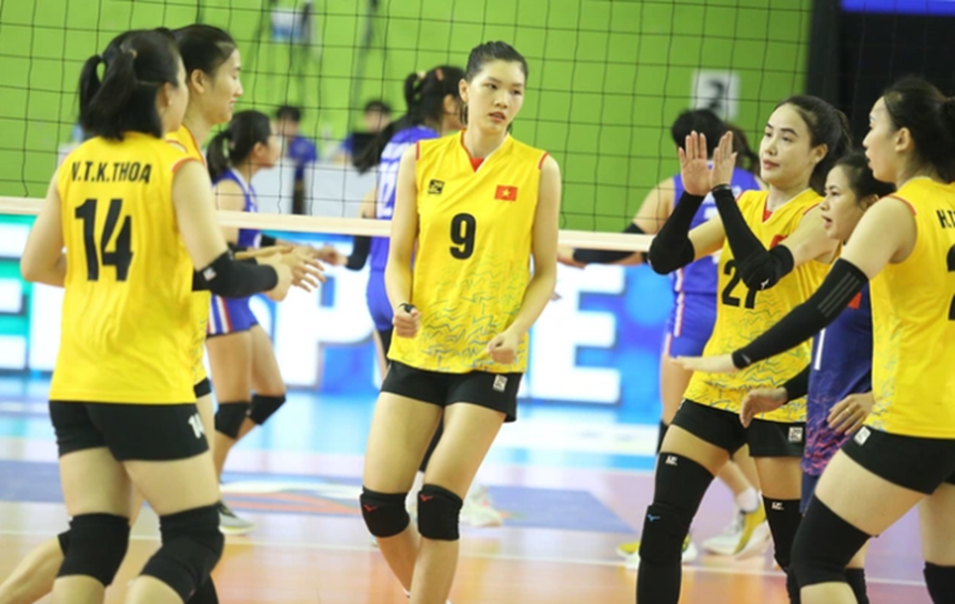 Kim Thoa (số 14) có khả năng phân phối bóng linh hoạt