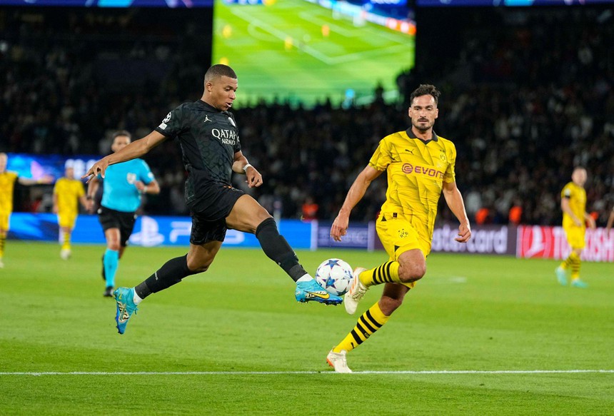 03h00 ngày 14/12, sân Signal Iduna Park, Dortmund-PSG (trực tiếp FPT Play): Quyền tự quyết của PSG, lợi hay hại? - Ảnh 1.