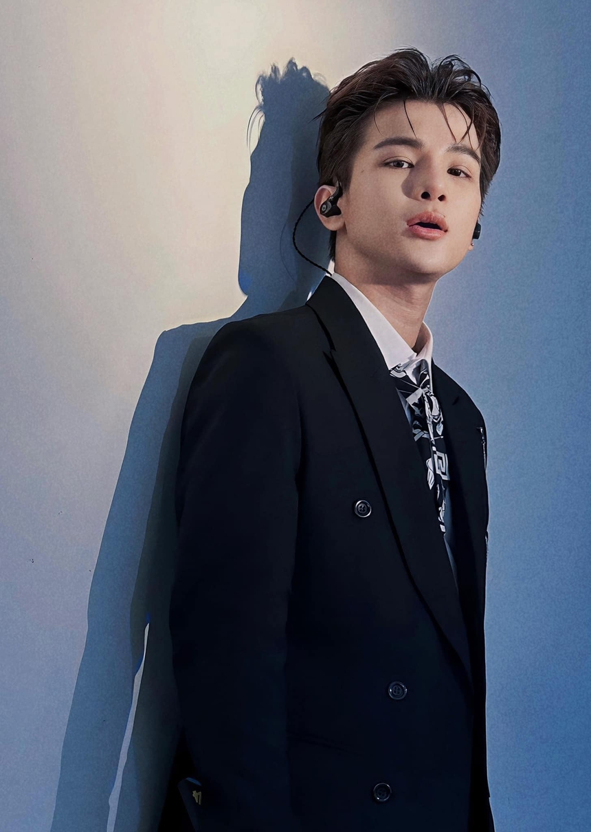 Phạm Đình Thái Ngân tự sáng tác, tự làm đạo diễn cho MV - Ảnh 5.