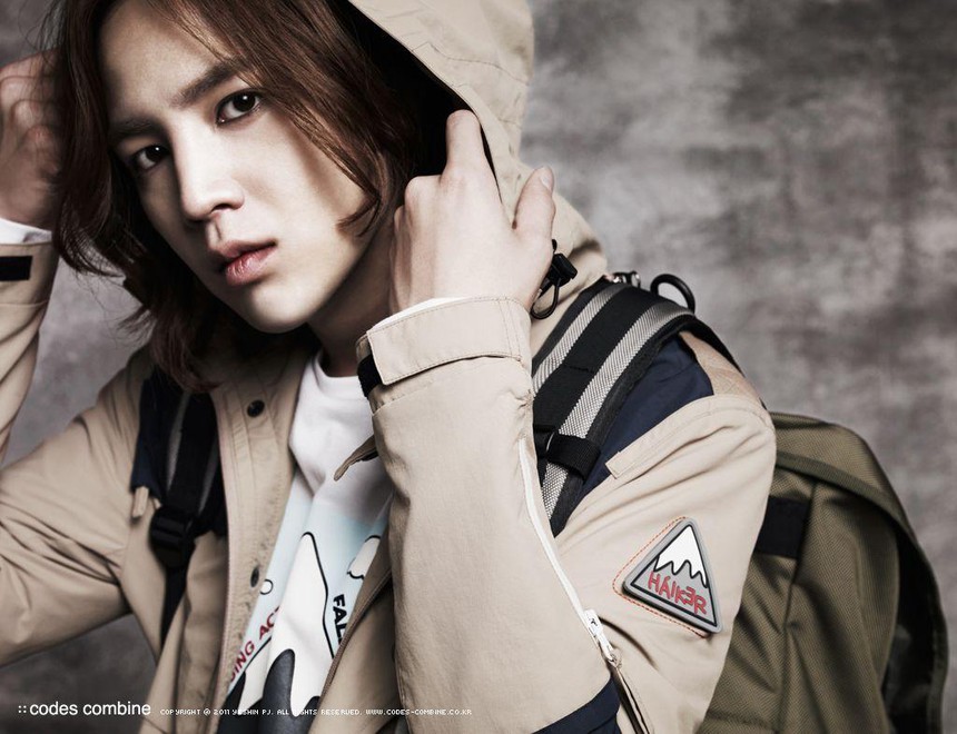 Jang Geun Suk: Mỹ nam hết thời sở hữu tấm thẻ đen quyền lực của hội siêu giàu - Ảnh 1.