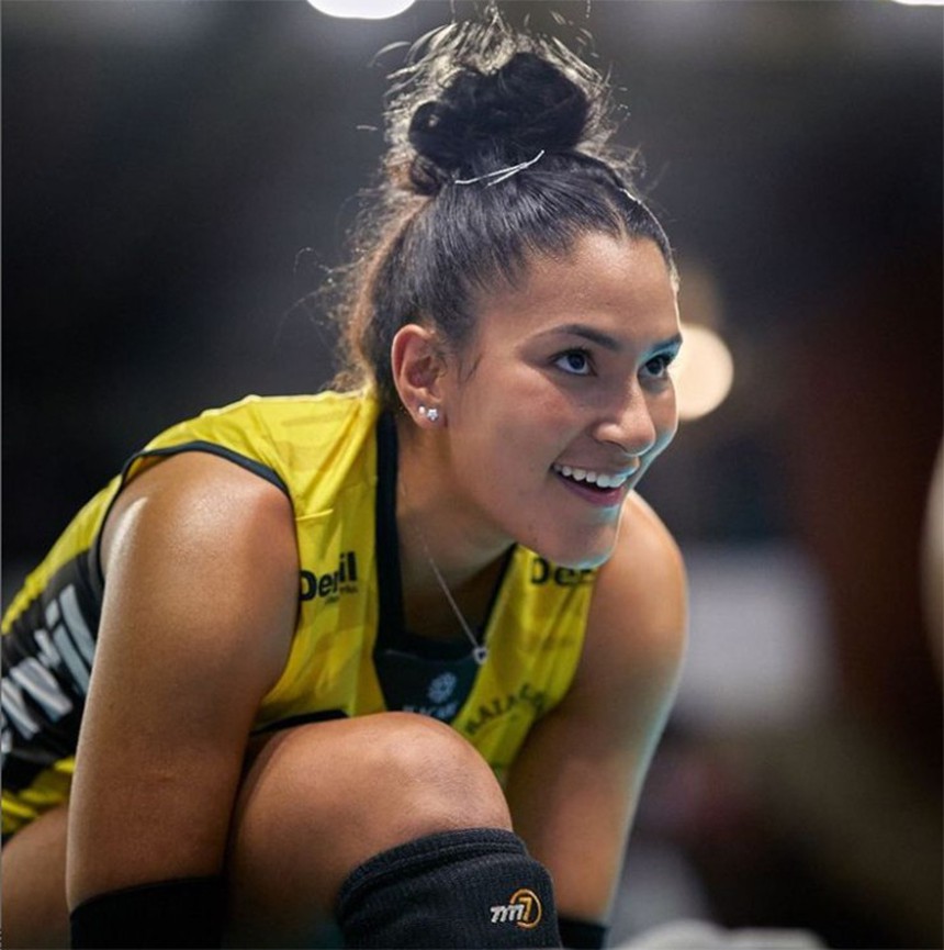 Tin nóng thể thao sáng 15/12: Số 1 thế giới Axelsen bị đập cầu trúng mặt, siêu sao bóng chuyền 1m9 ghi điểm như máy trước ĐT Việt Nam - Ảnh 3.