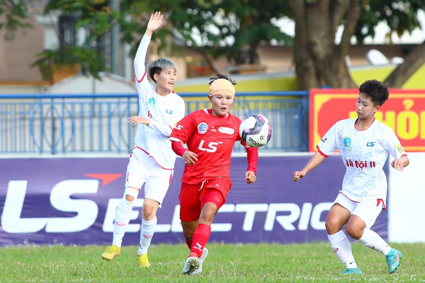 Đồng đội Huỳnh Như chưa xác định tương lai với bóng đá nữ TP.HCM - Ảnh 1.