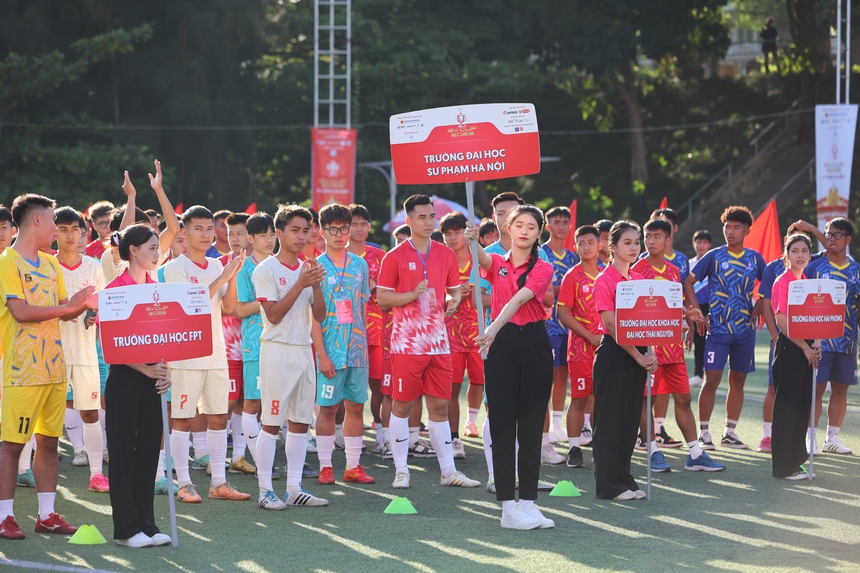 Sôi nổi vòng chung kết Giải vô địch Bóng đá nam sinh viên toàn quốc - Ảnh 1.