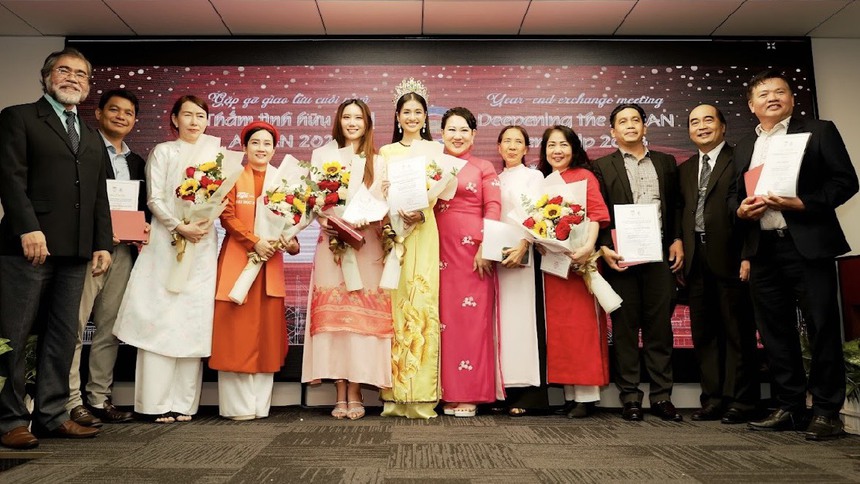 Nguyễn Thanh Hà: Danh hiệu Hoa hậu giúp tôi trưởng thành hơn - Ảnh 1.